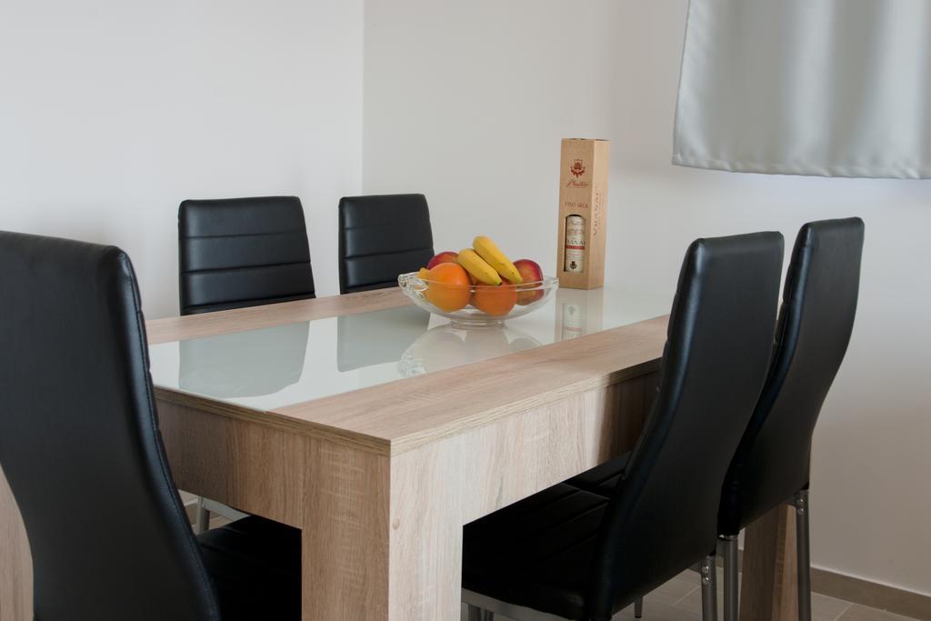 Apartment Perun Podstrana Buitenkant foto